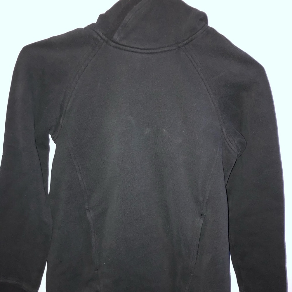 Lululemon Sweatshirt